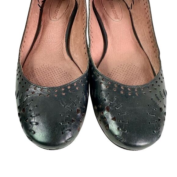 Corso Como Women's 7 Black Laser Cut Leather Stitching Slip On Flats Shoes - Picture 4 of 9